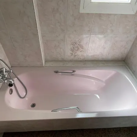 Encantadora Habitación Privada cerca del mar Málaga Exterior foto